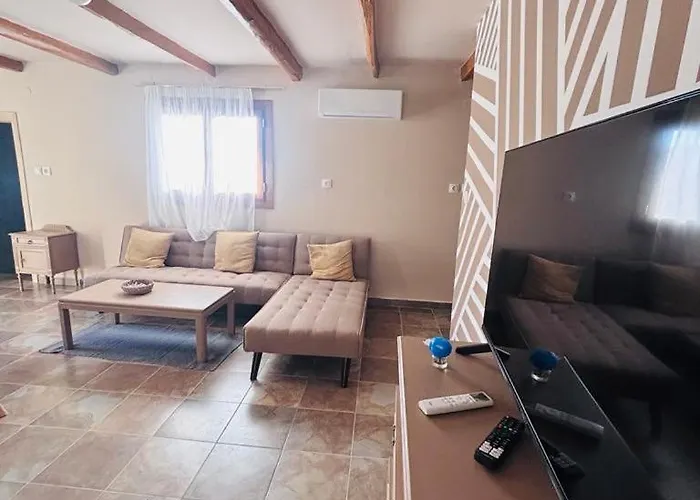 Anastasia's Private * Katelios